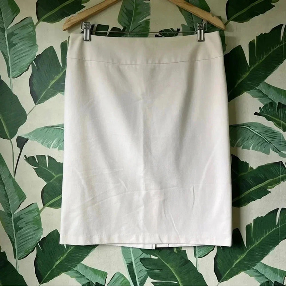 United Colors of Benetton Cream Pencil Skirt Size 8 - Picture 1 of 4